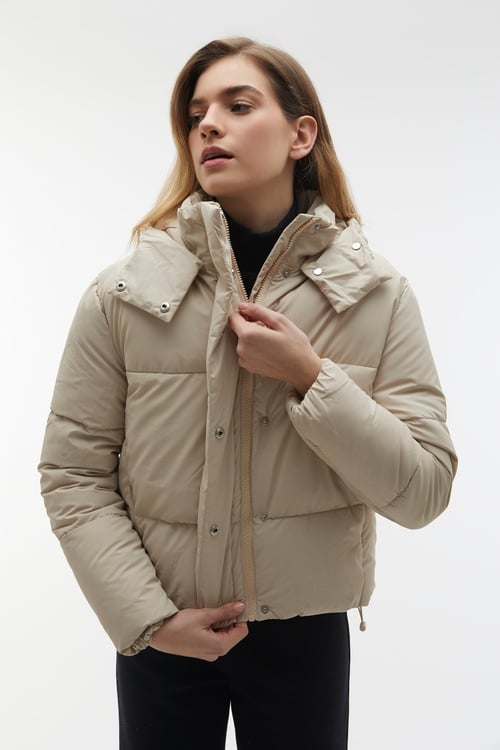  KAPÜŞONLU KAPİTONELİ ŞİŞME MONT