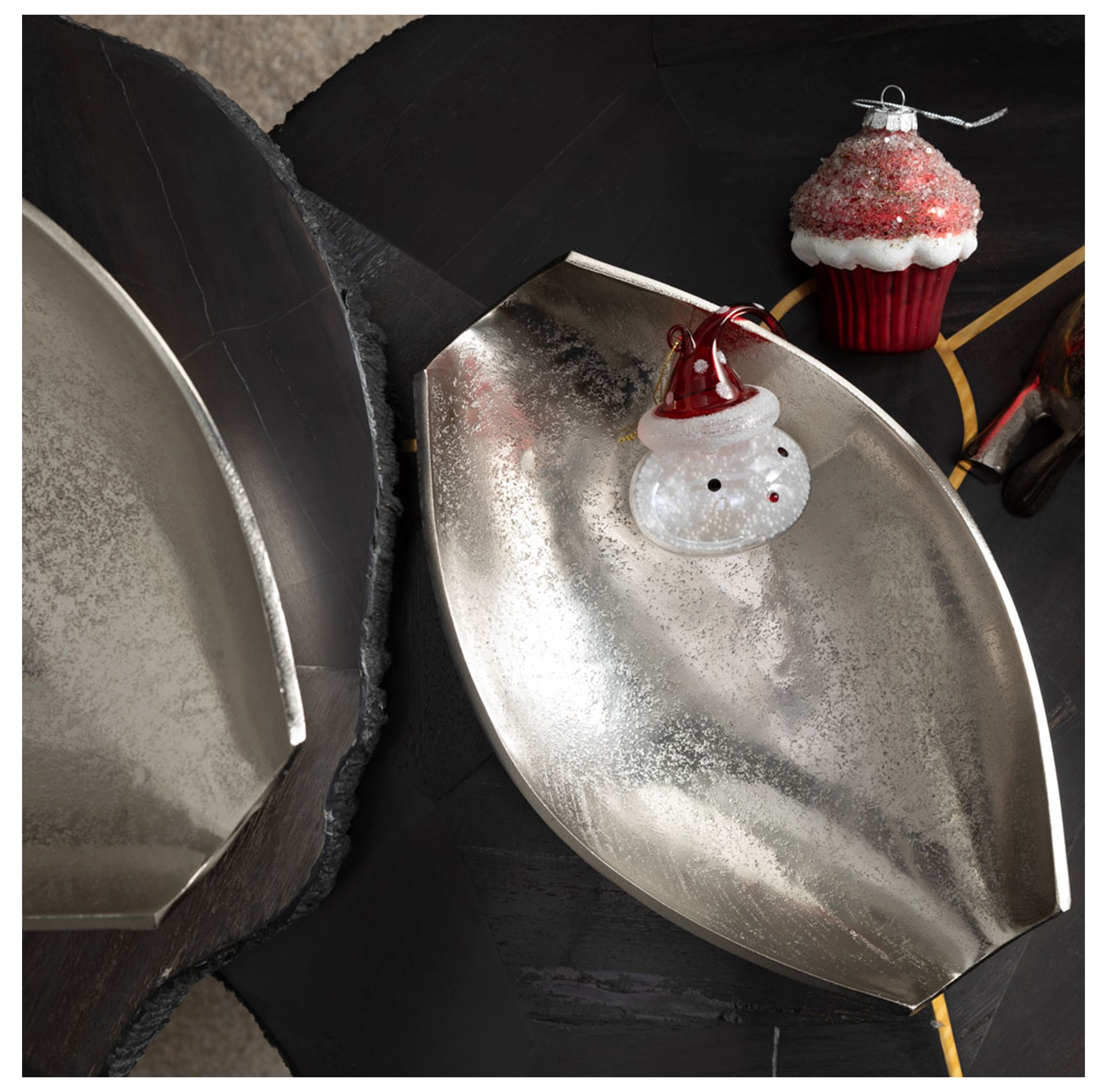 WHERRY DEKORATİF TABAK 31X21X7CM