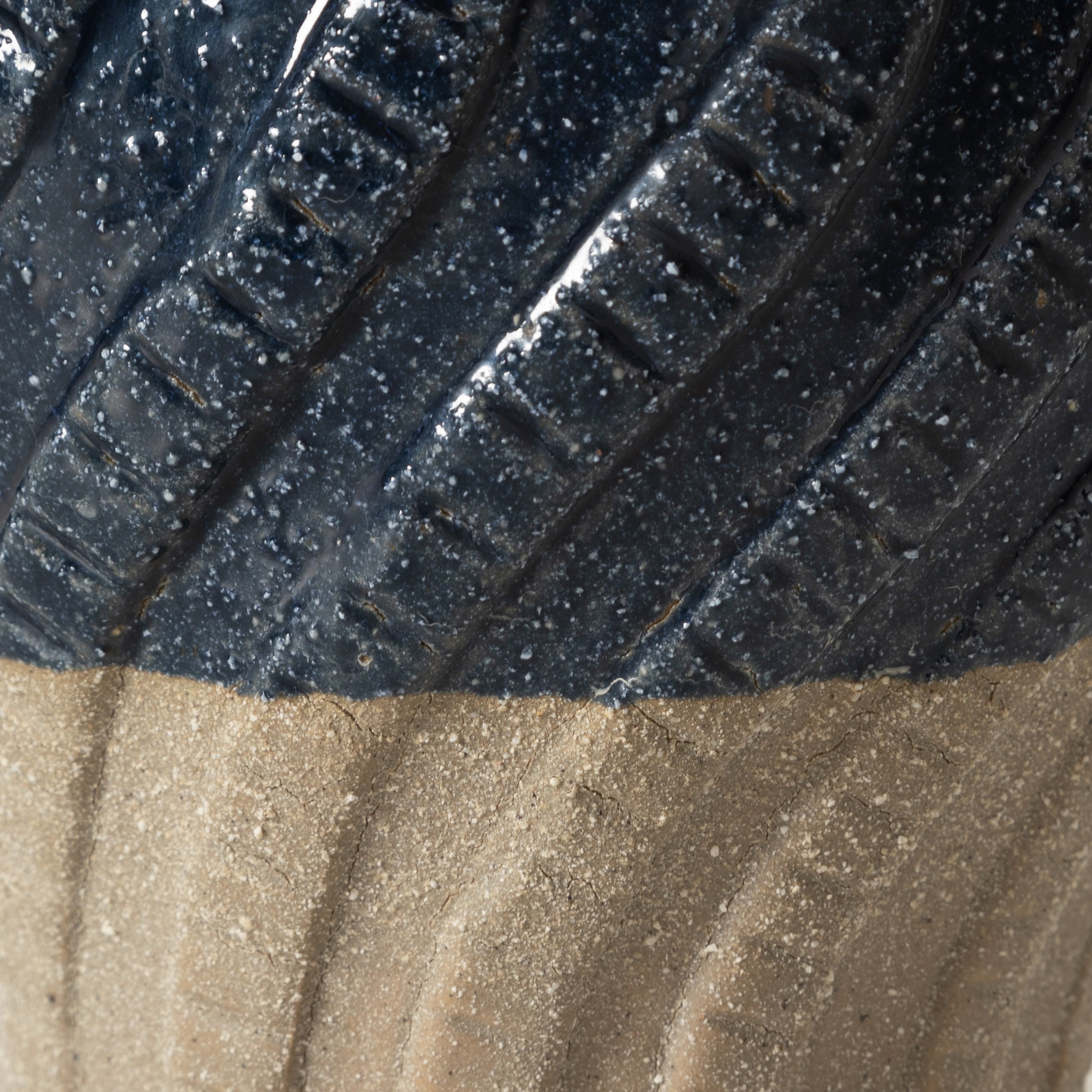 WAVY SERAMİK VAZO 18X19CM