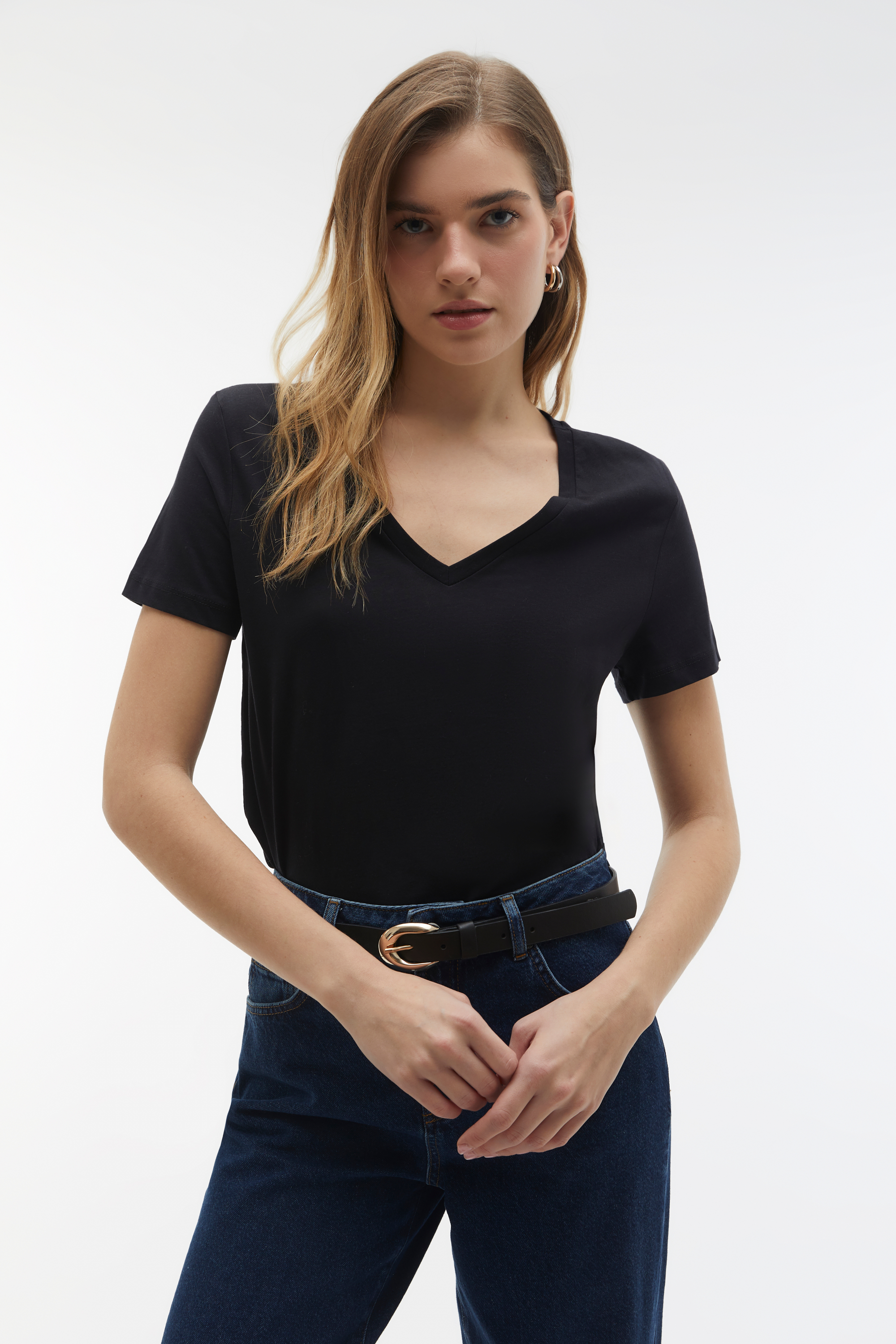 V YAKA KISA KOLLU T-SHIRT