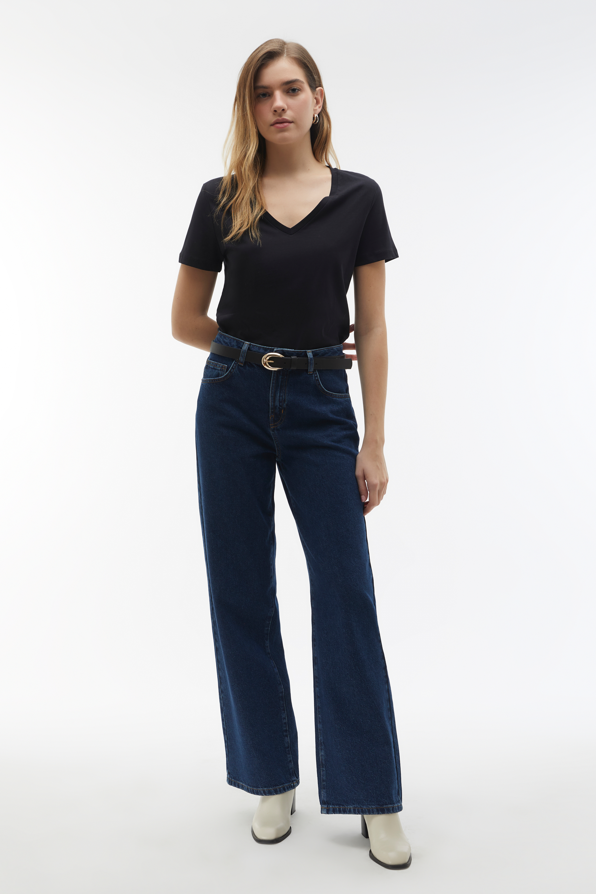 V YAKA KISA KOLLU T-SHIRT