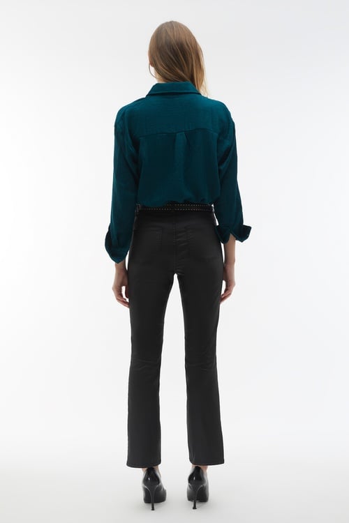 DOKULU UZUN KOLLU GÖMLEK