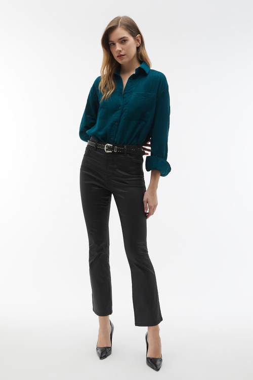 DOKULU UZUN KOLLU GÖMLEK