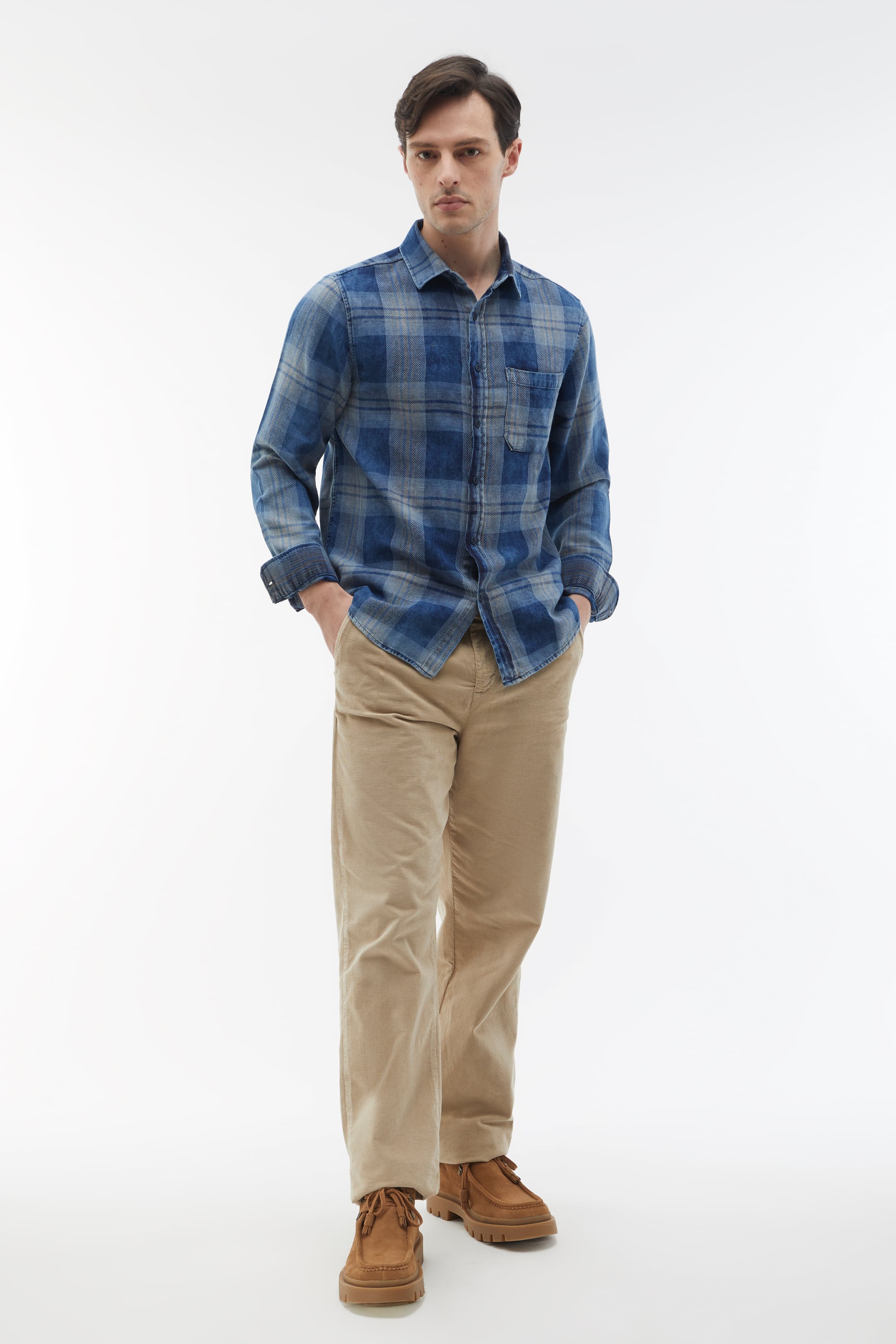 EKOSELİ REGULAR FIT UZUN KOLLU GÖMLEK