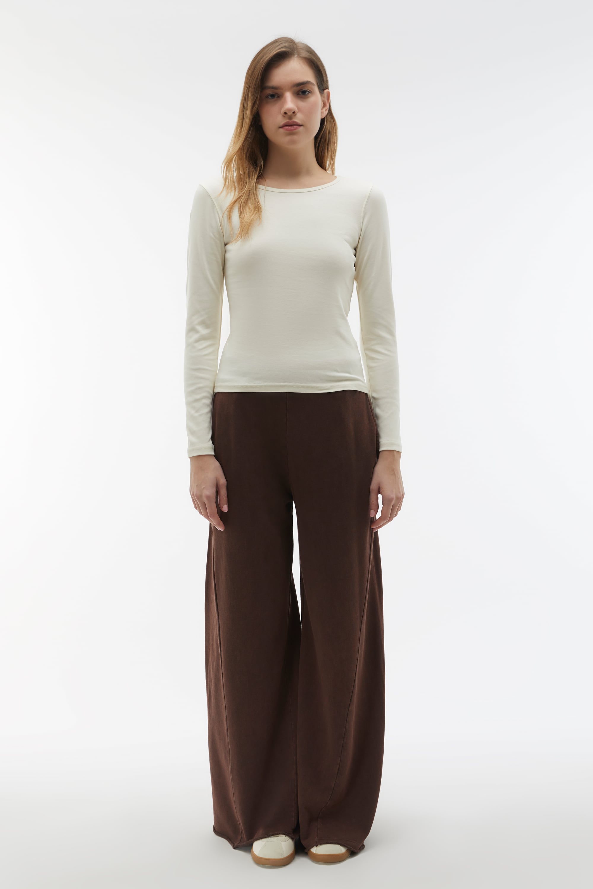 PAMUKLU UZUN KOLLU T-SHIRT