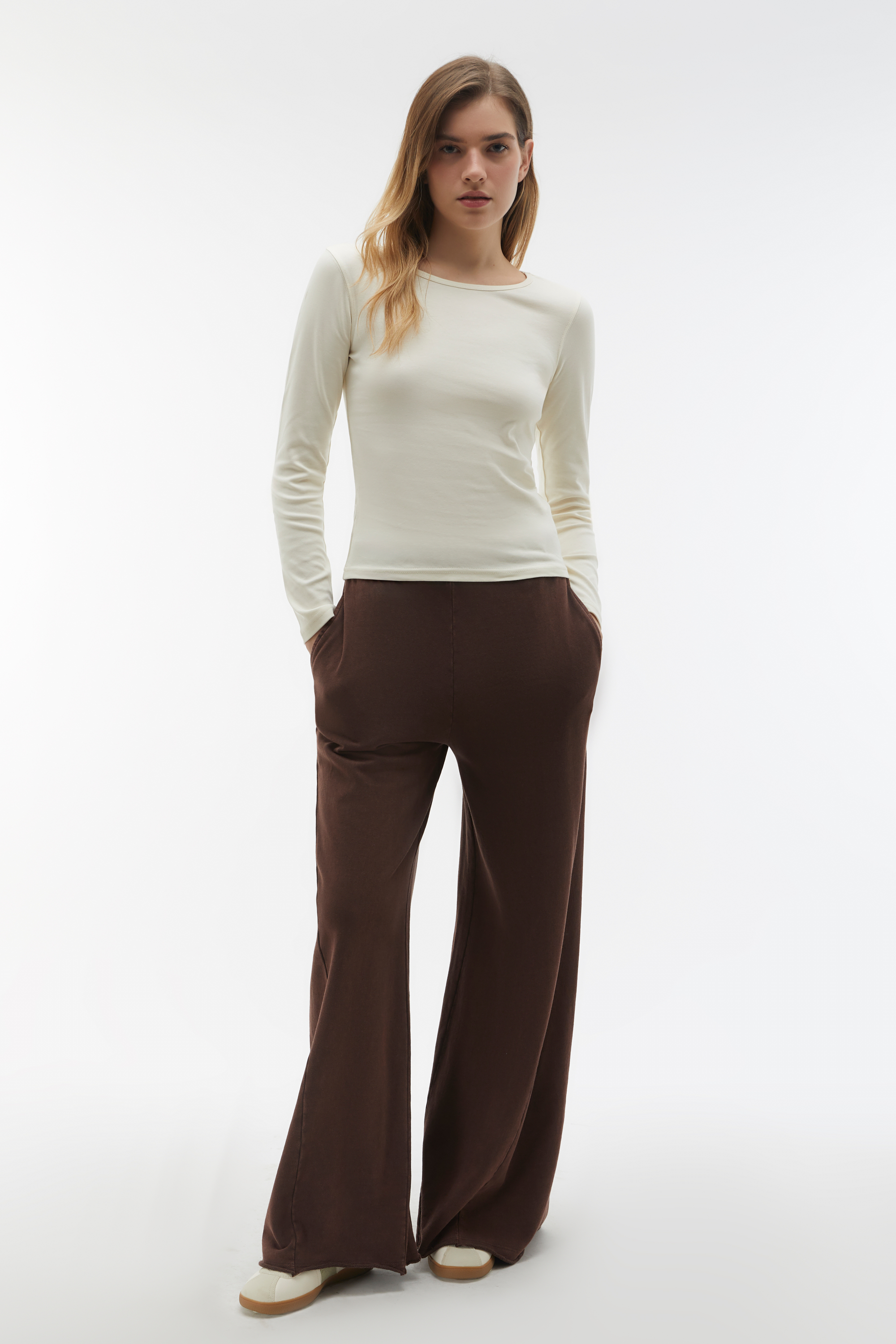 PAMUKLU UZUN KOLLU T-SHIRT