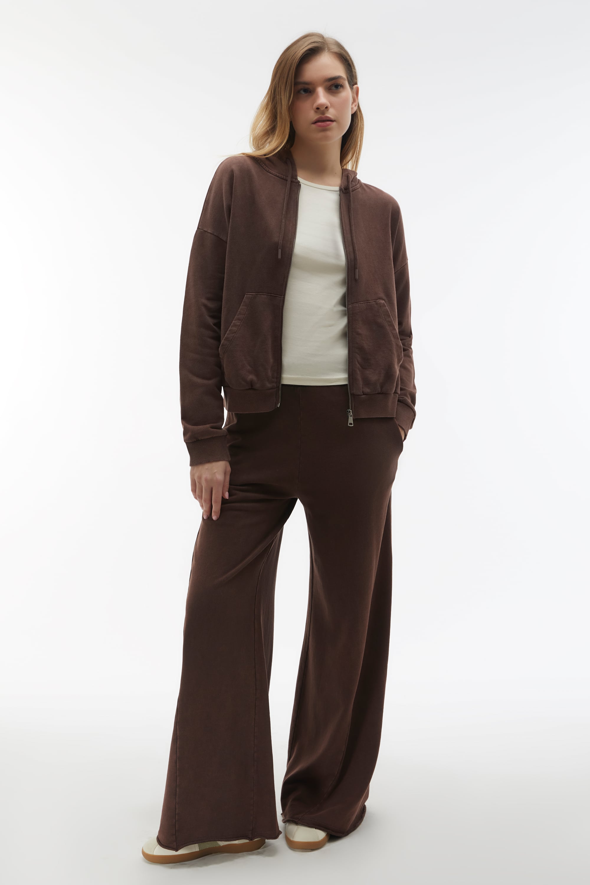 FERMUARLI KAPÜŞONLU SWEATSHIRT