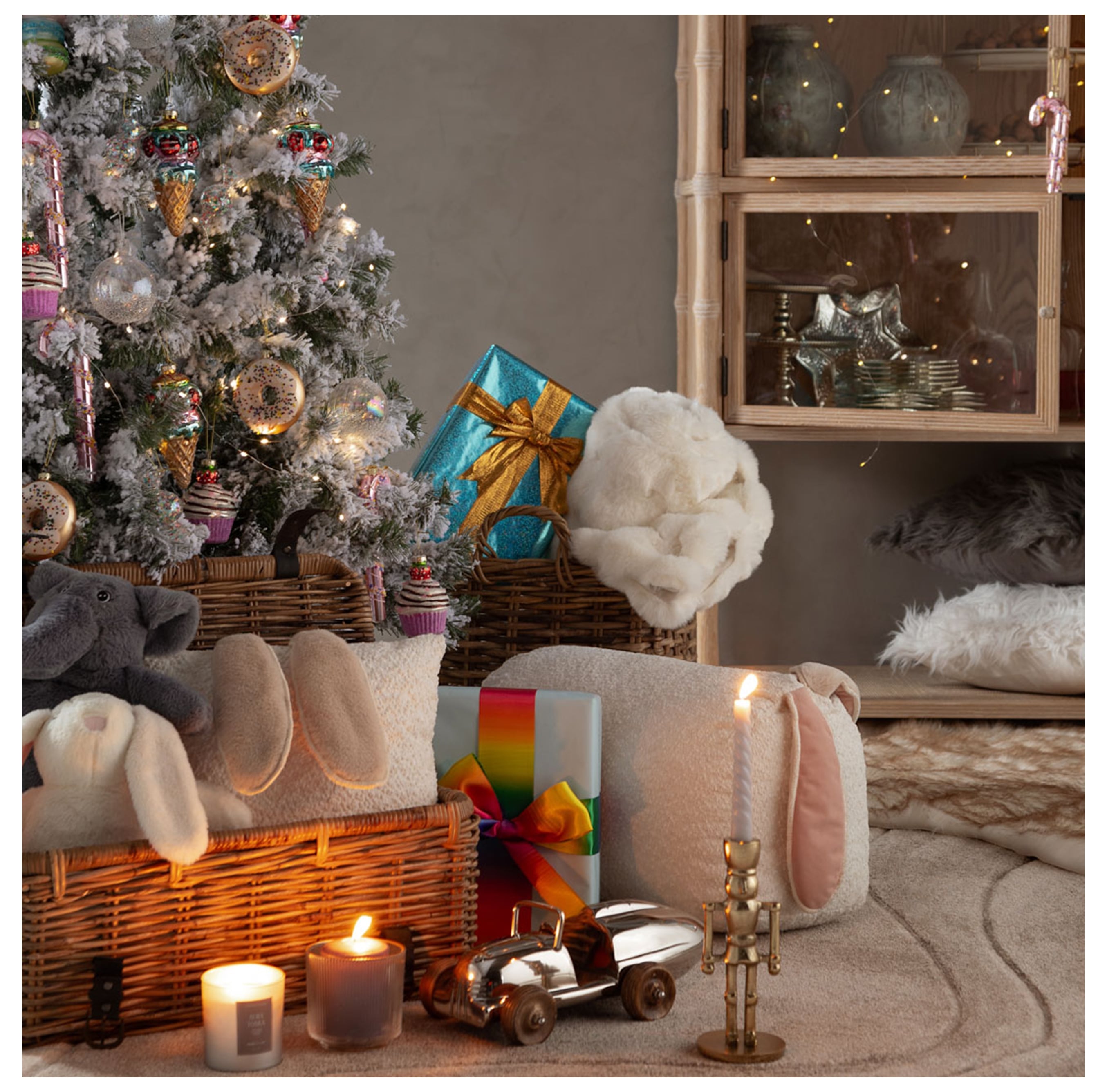 SNOWY ÇAM AĞACI 210 CM