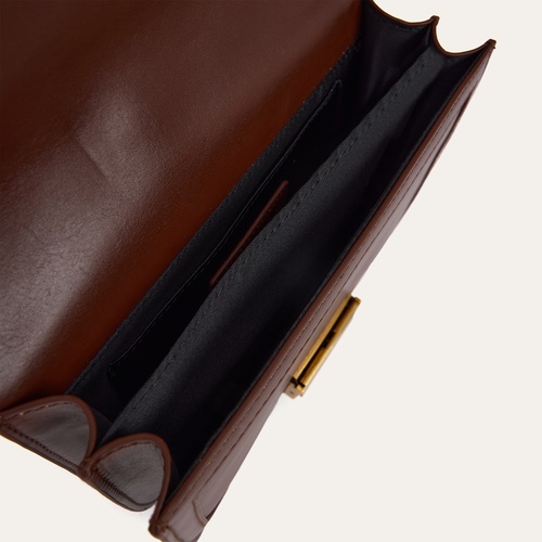 TOKA DETAYLI OMUZ ÇANTASI