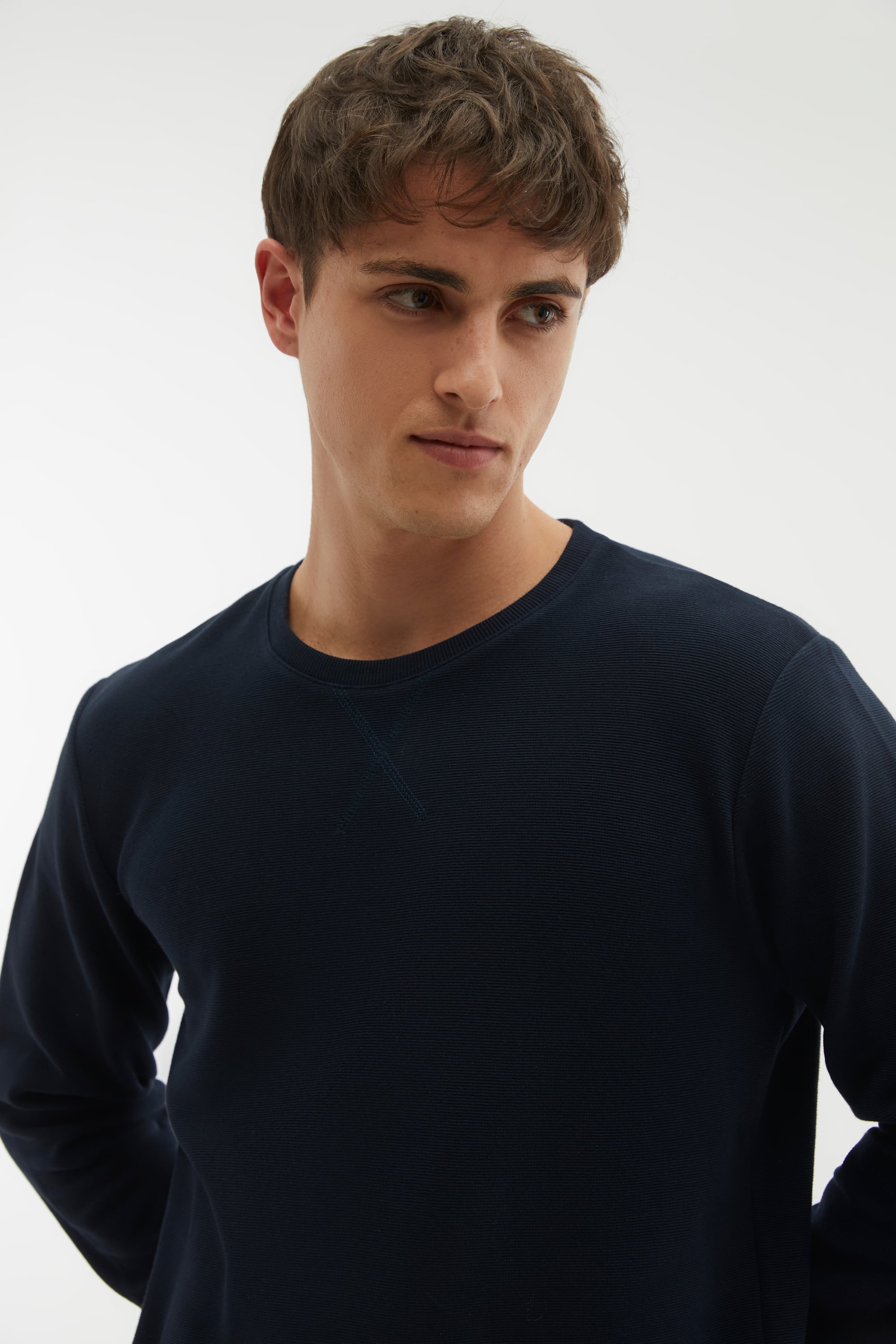 BİSİKLET YAKA SWEATSHIRT