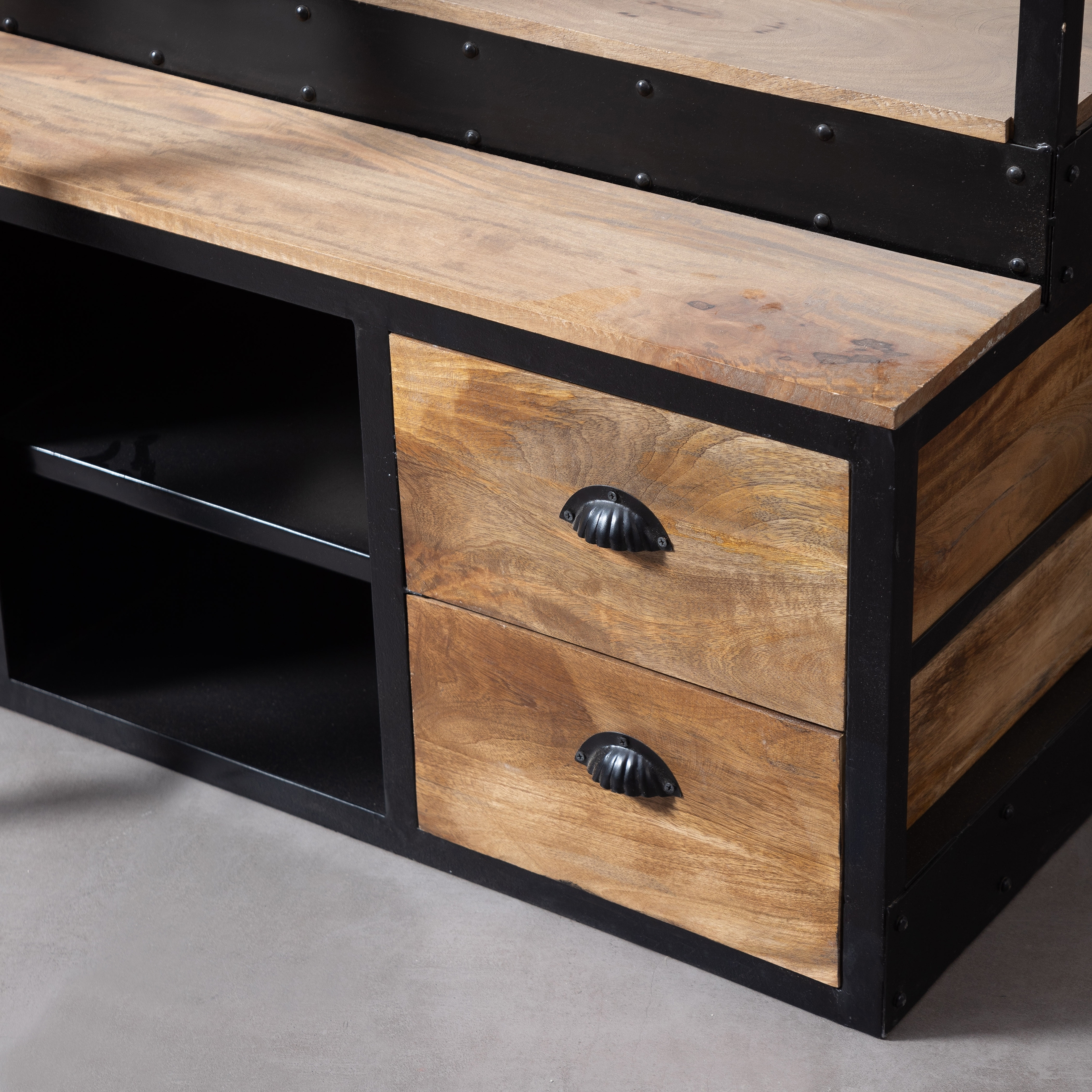 SCAFFOLD MASİF AHŞAP BÜFE