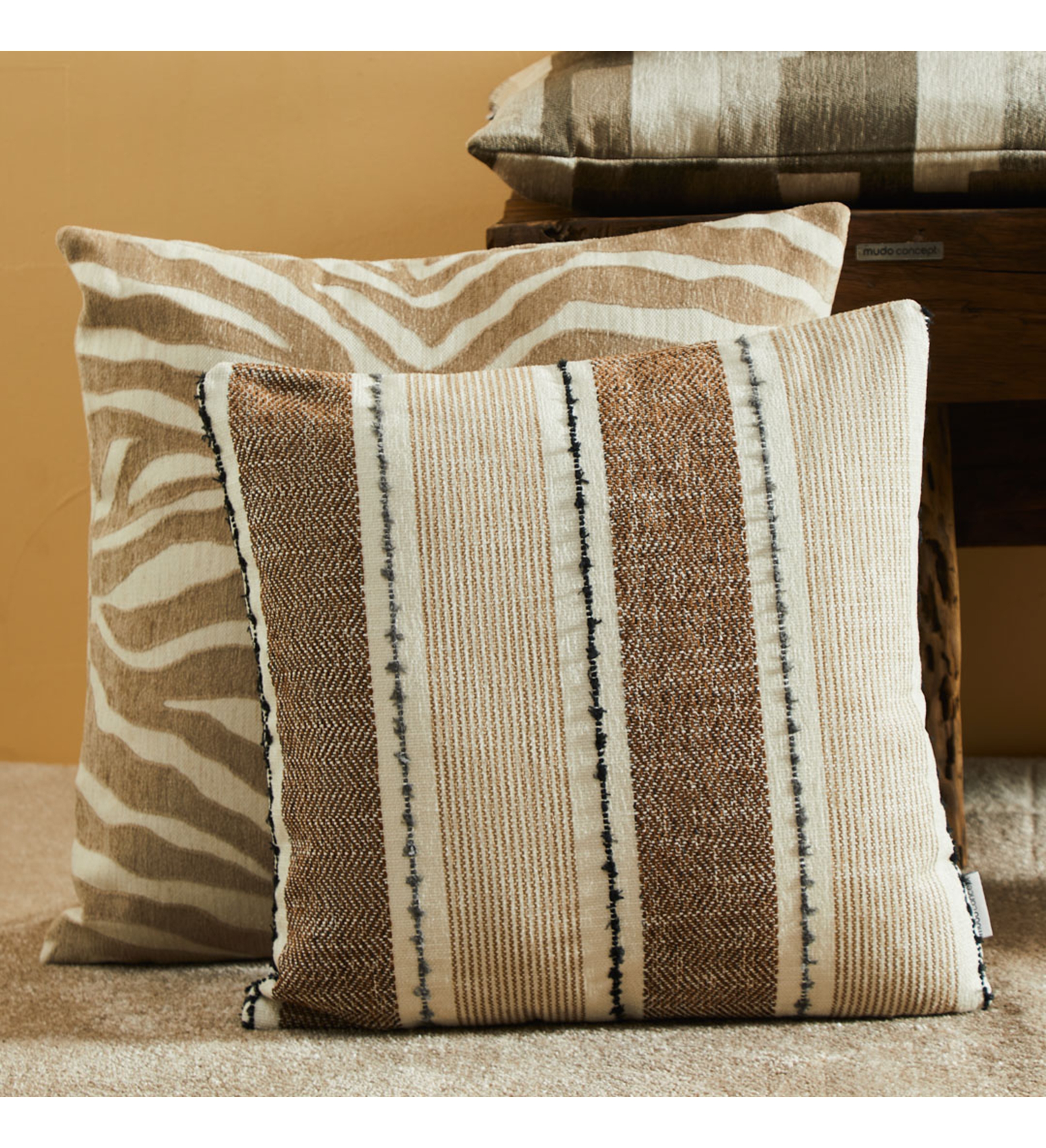 AMY KIRLENT KAHVE 45X45