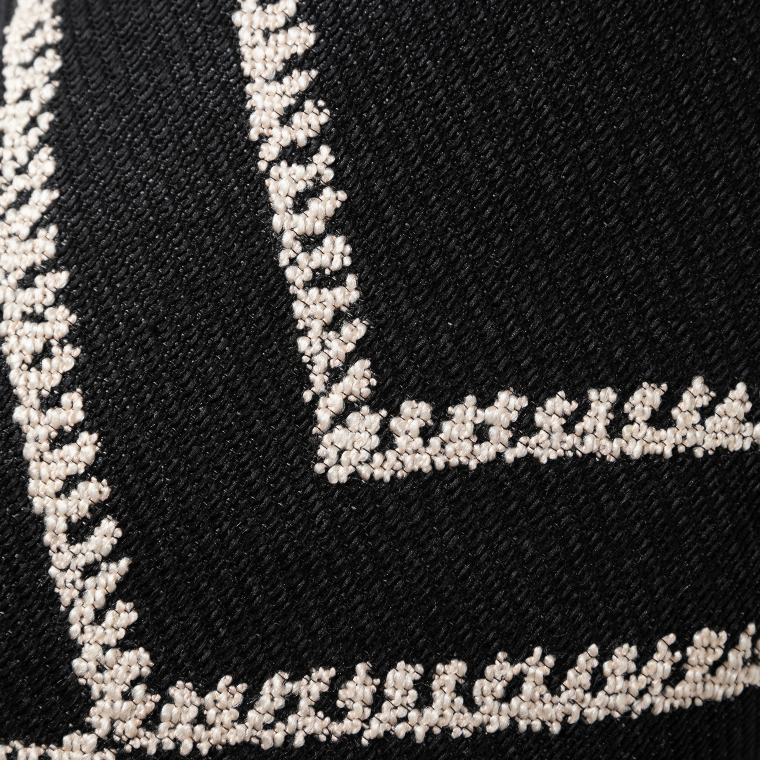 PEI KIRLENT SİYAH 67X35