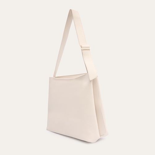  DERİ GÖRÜNÜMLÜ OMUZ ÇANTASI