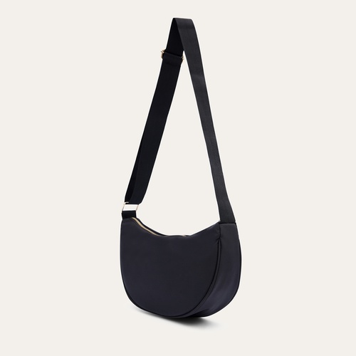  FERMUARLI OMUZ ÇANTASI