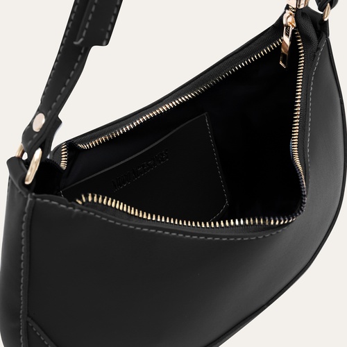  DİKİŞLİ BAGET OMUZ ÇANTASI