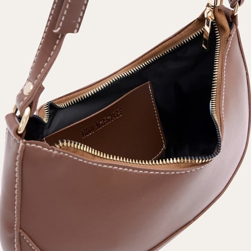  DİKİŞLİ BAGET OMUZ ÇANTASI