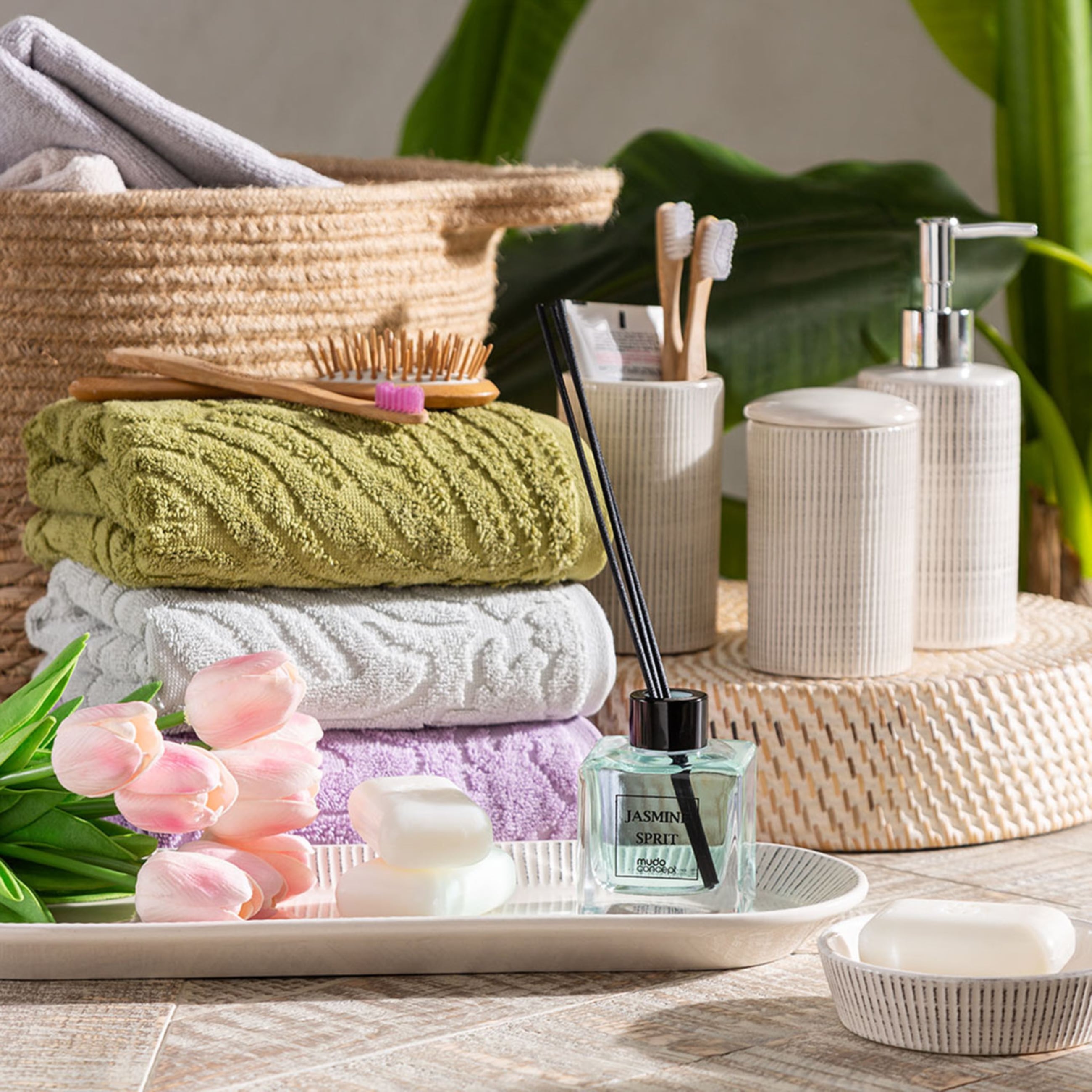 LINEA 5'Lİ KUTULU BANYO SETİ