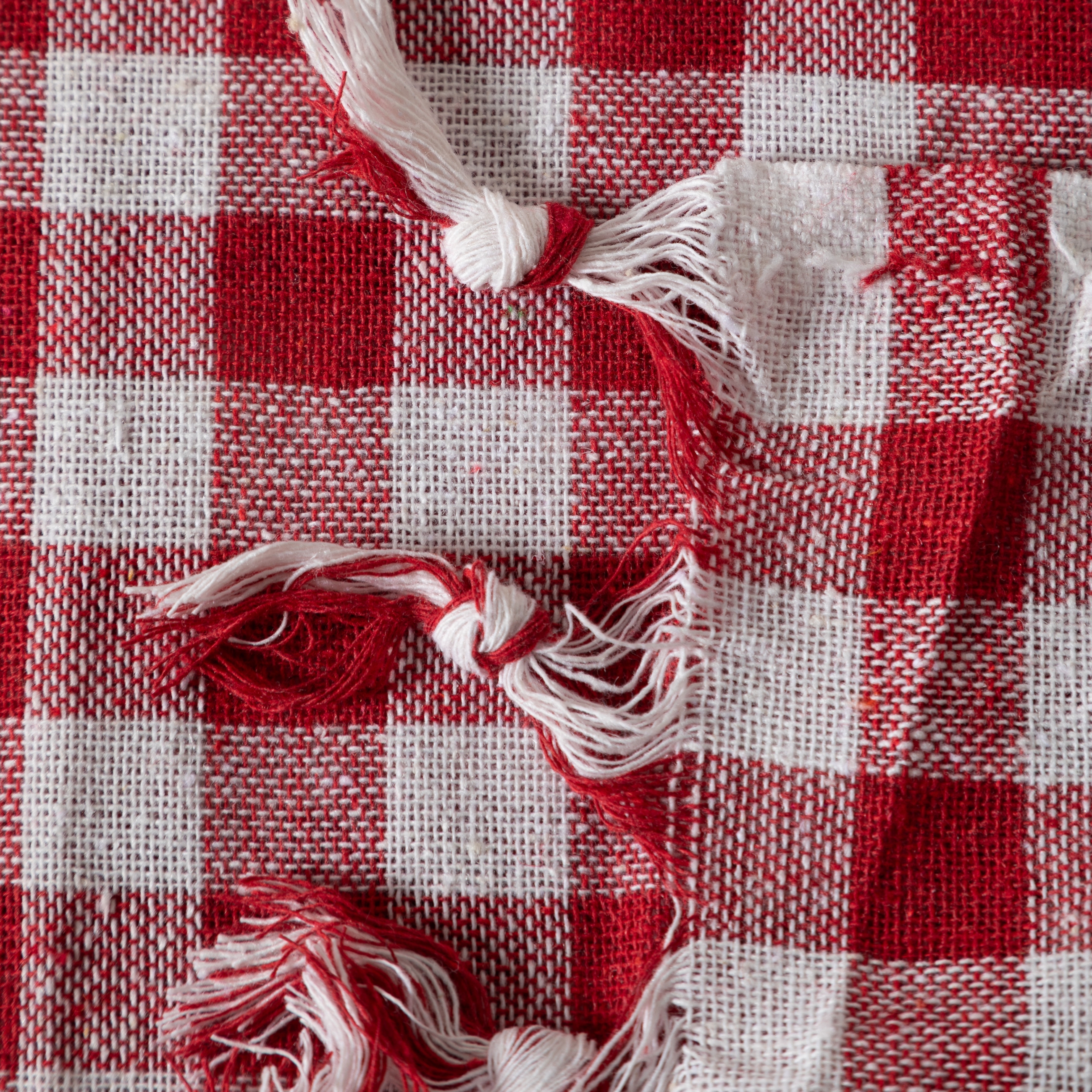 EDGAR KIRMIZI ÇOK AMAÇLI ÖRTÜ 140X140 CM