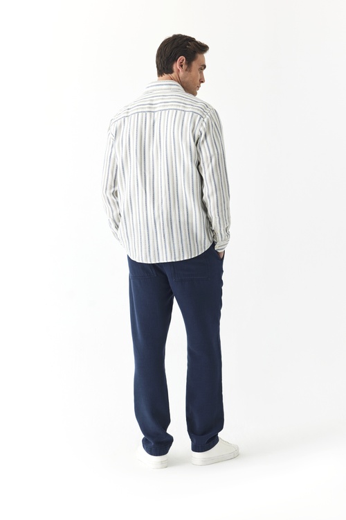  REGULAR FIT DOKULU ÇİZGİLİ GÖMLEK