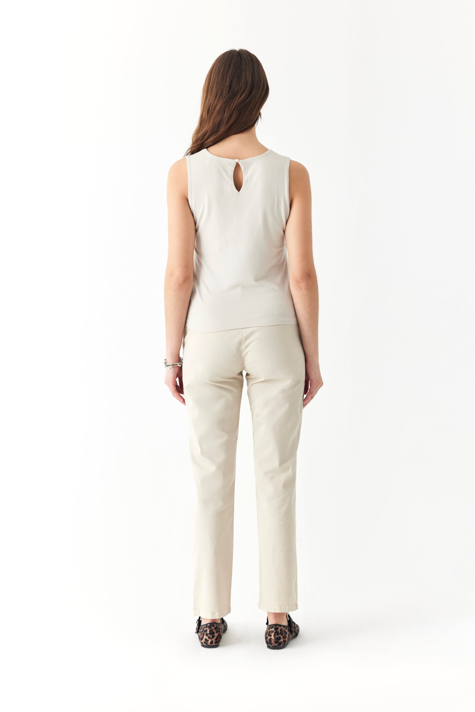 BİSİKLET YAKA KOLSUZ BLUZ