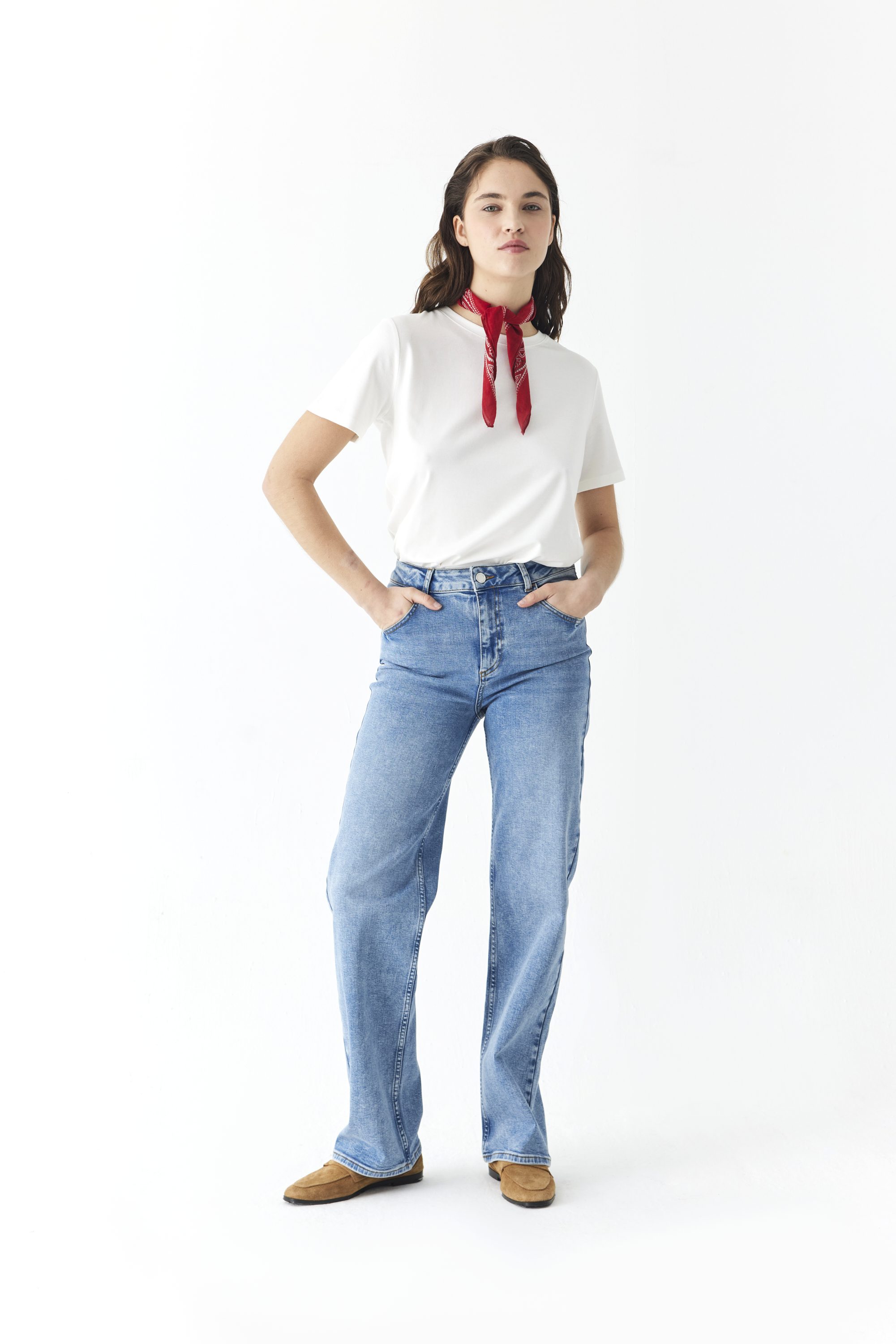 MODAL KARIŞIMLI BİSİKLET YAKA KISA KOLLU T-SHIRT