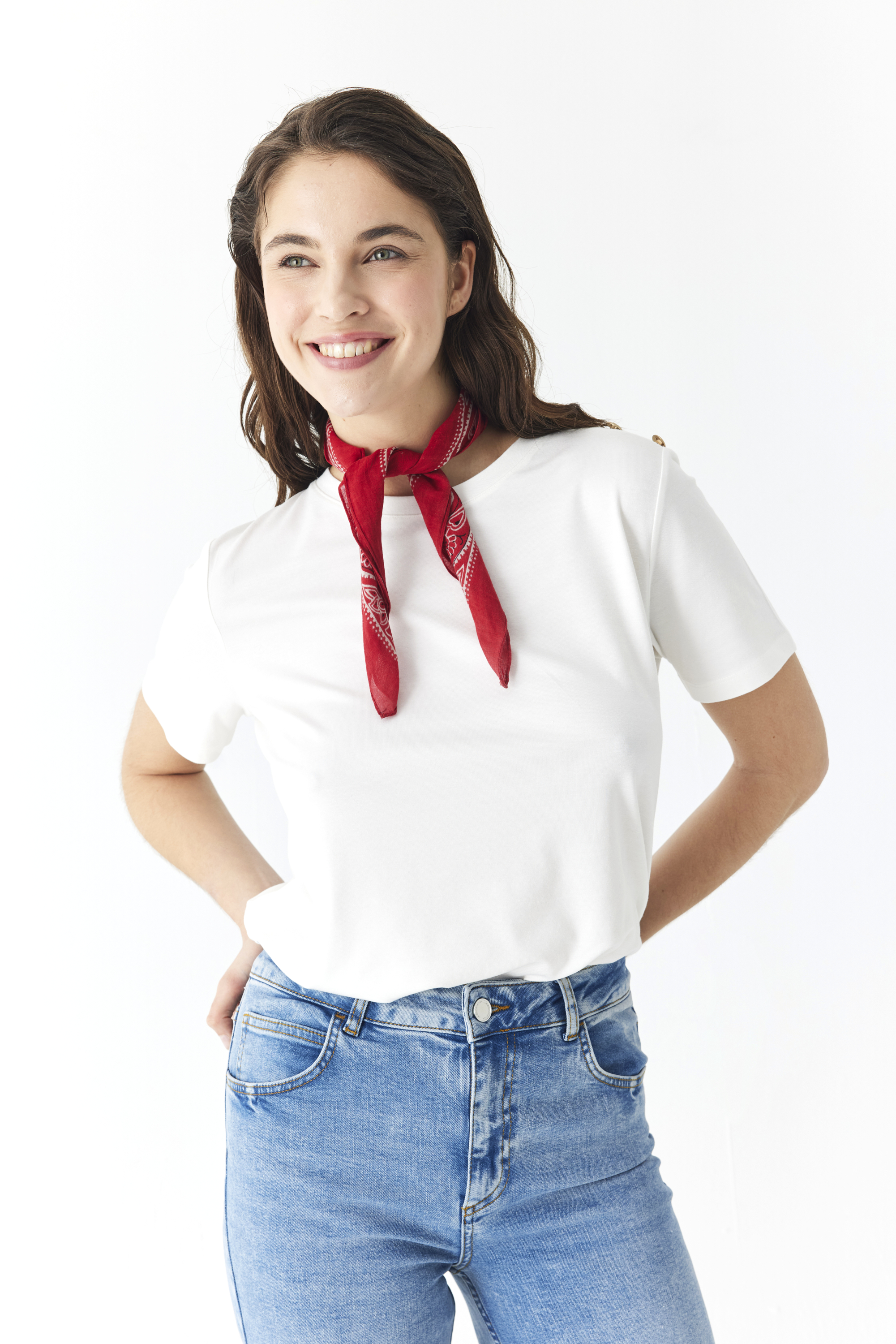 MODAL KARIŞIMLI BİSİKLET YAKA KISA KOLLU T-SHIRT