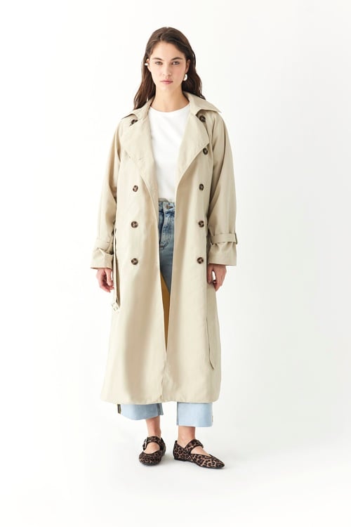 DÜĞMELİ BİLEĞİ KEMERLİ UZUN TRENÇKOT