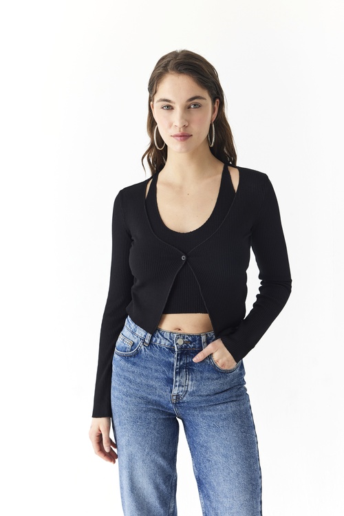  HIRKA GÖRÜNÜMLÜ V YAKA BLUZ