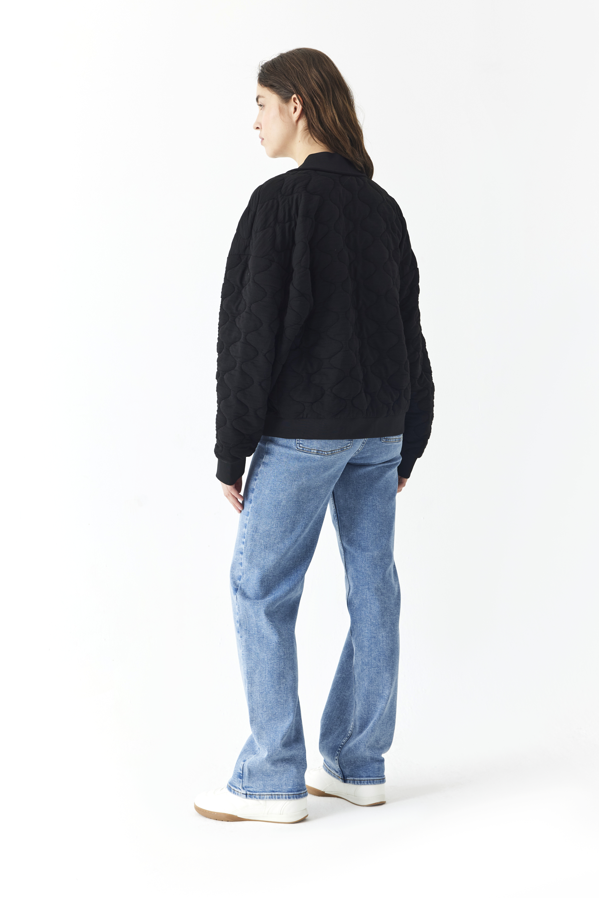 KAPİTONELİ FERMUARLI BOMBER CEKET