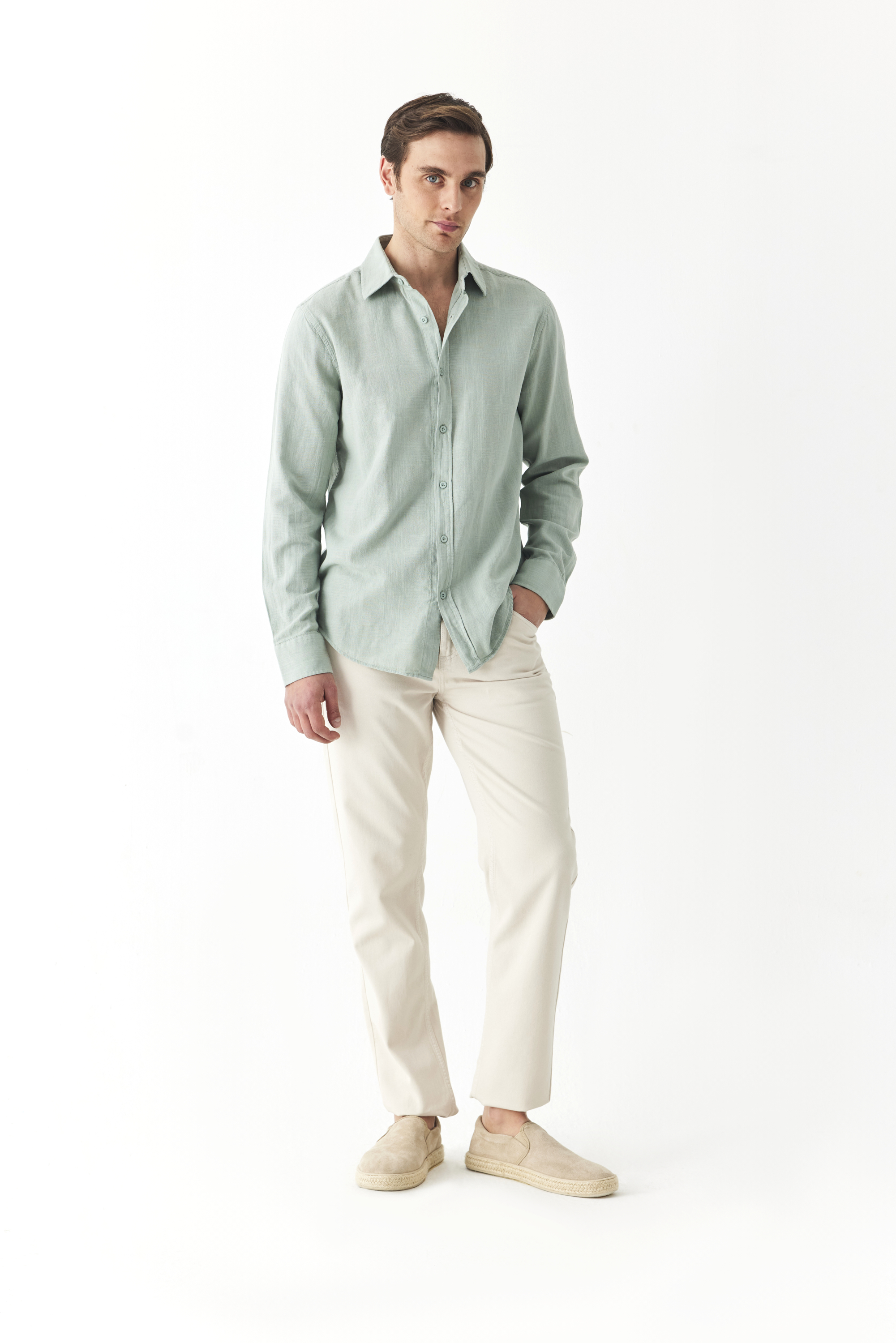 EKOSELİ REGULAR FIT UZUN KOLLU GÖMLEK