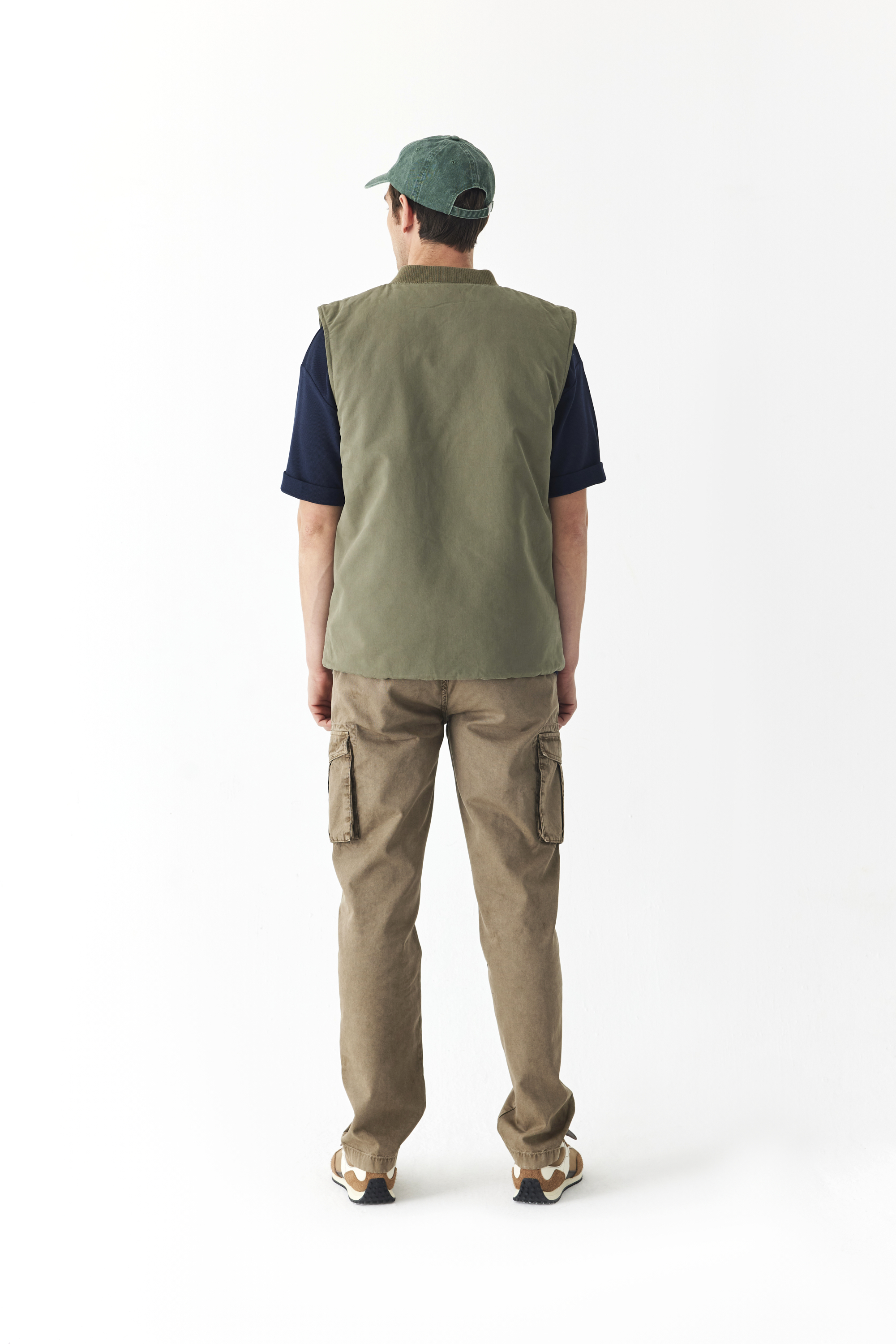 ÇİFT TARAFLI KAPİTONELİ YELEK