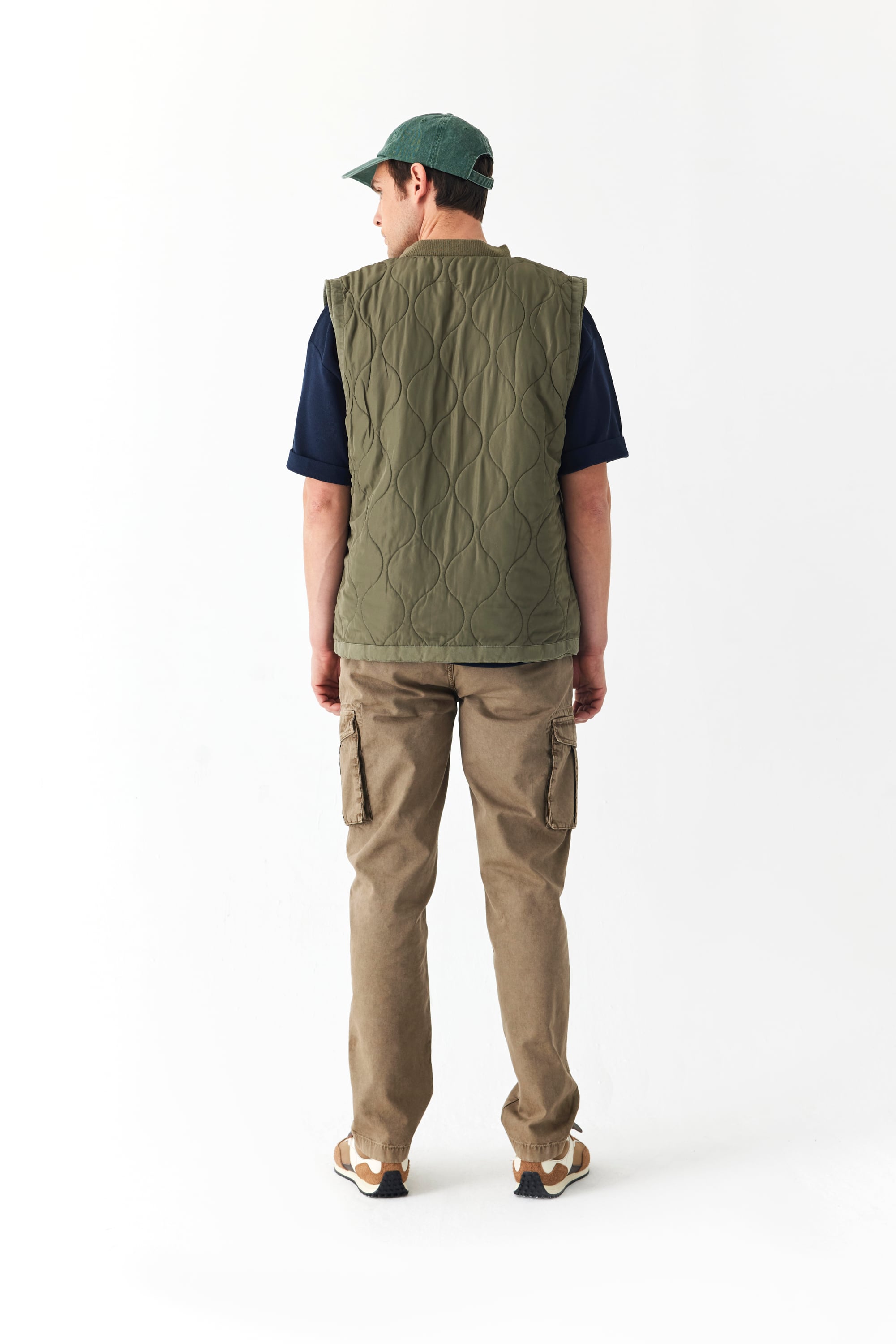 ÇİFT TARAFLI KAPİTONELİ YELEK