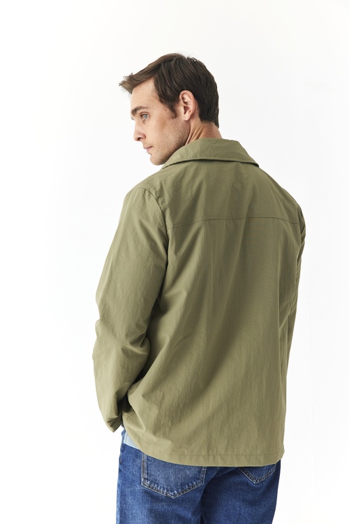  KAPÜŞONLU ÇOK CEPLİ YAĞMURLUK