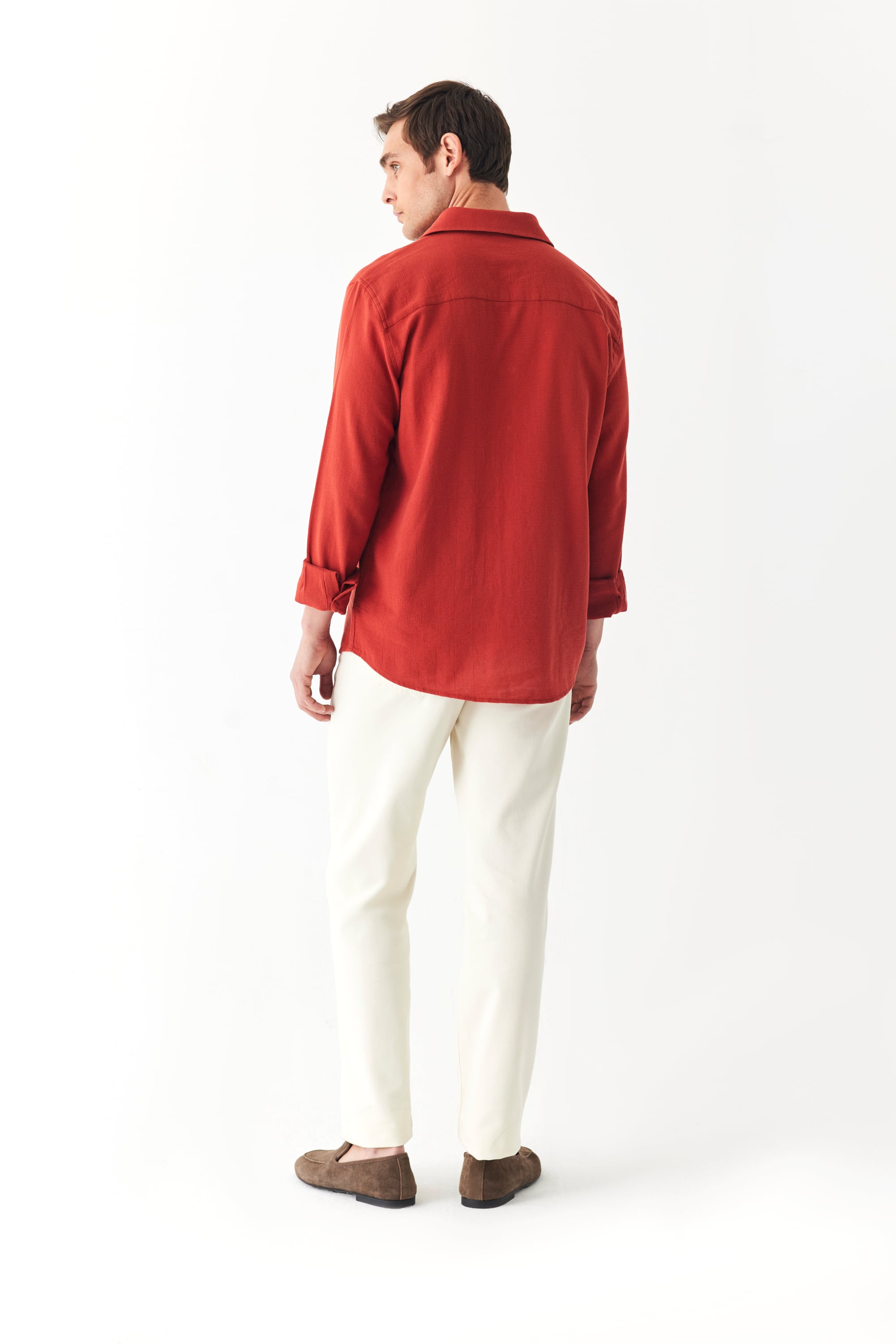 DOKULU REGULAR FIT UZUN KOLLU GÖMLEK