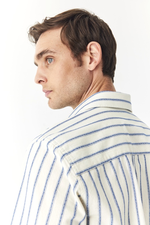  REGULAR FIT ÇİZGİLİ DOKULU UZUN KOLLU GÖMLEK