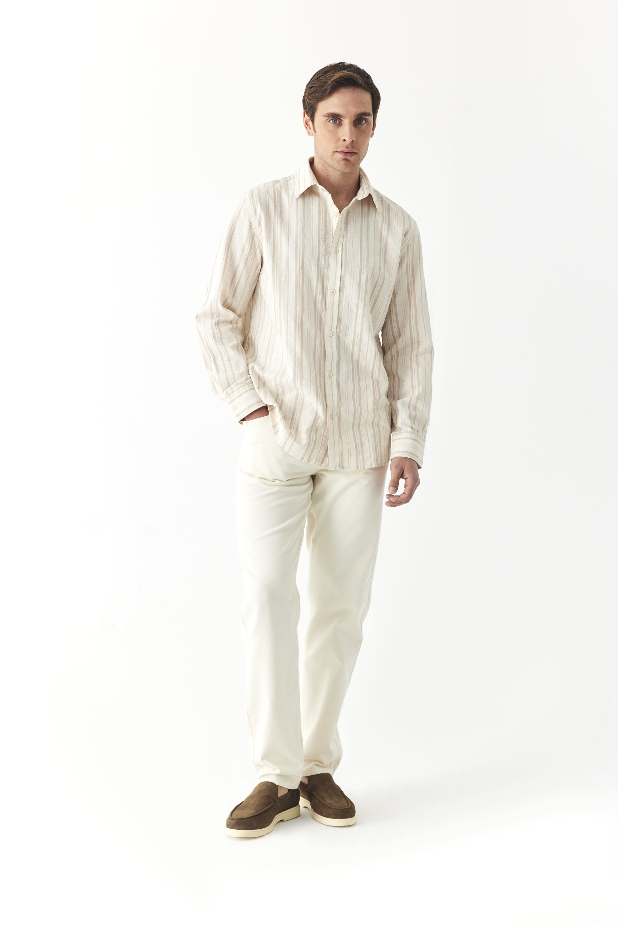 REGULAR FIT ÇİZGİLİ UZUN KOLLU GÖMLEK