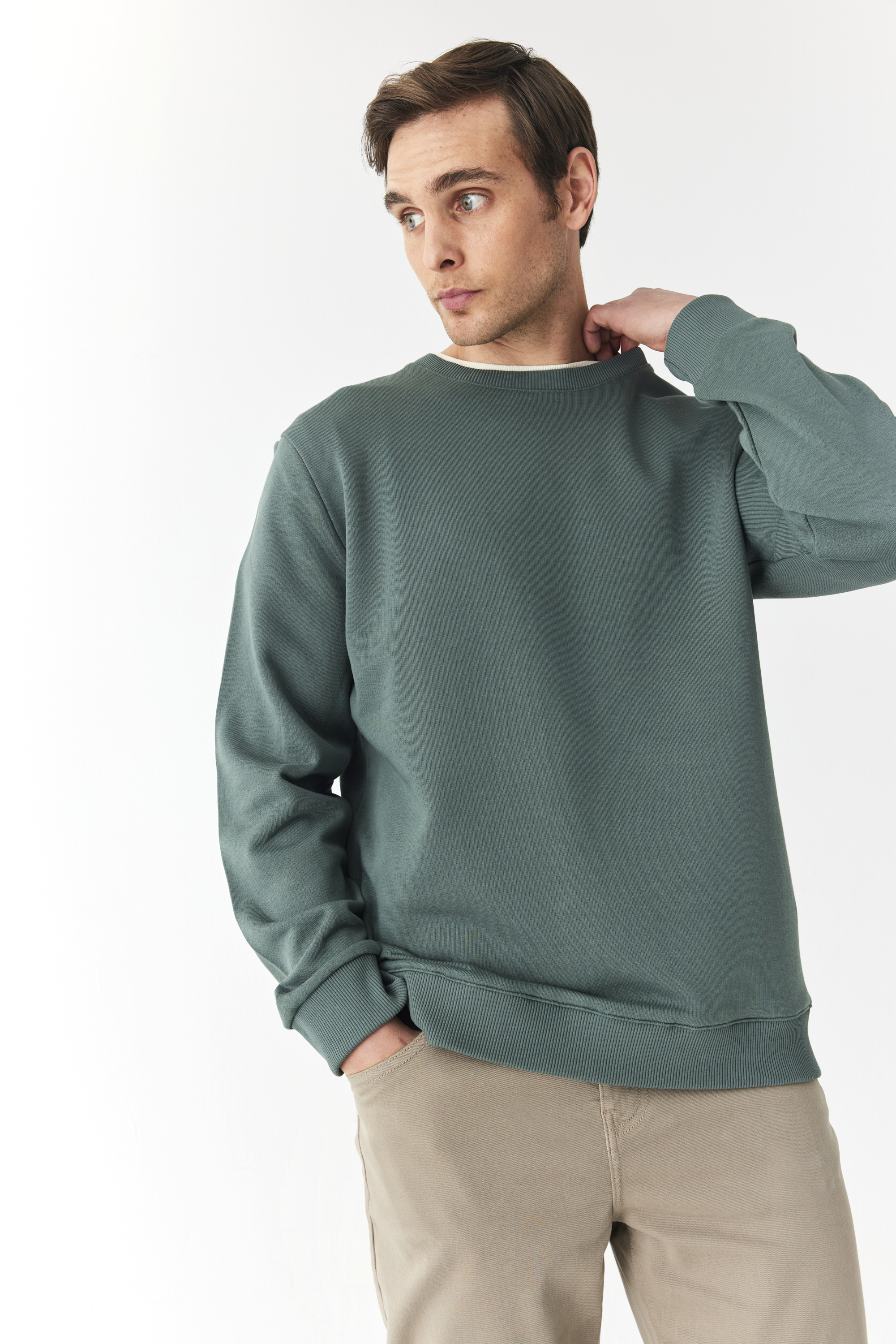 BİSİKLET YAKA SWEATSHIRT