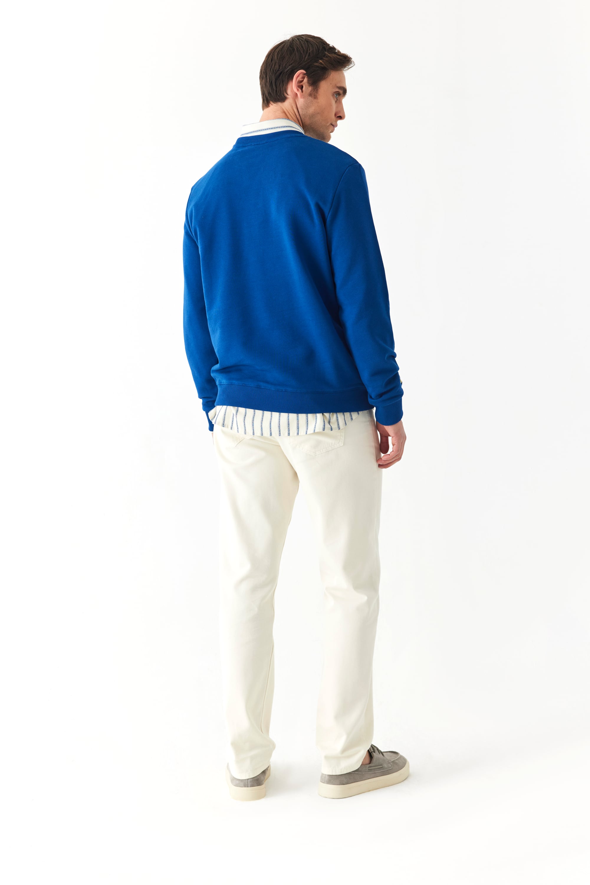 BİLEĞİ NAKIŞLI BİSİKLET YAKA SWEATSHIRT