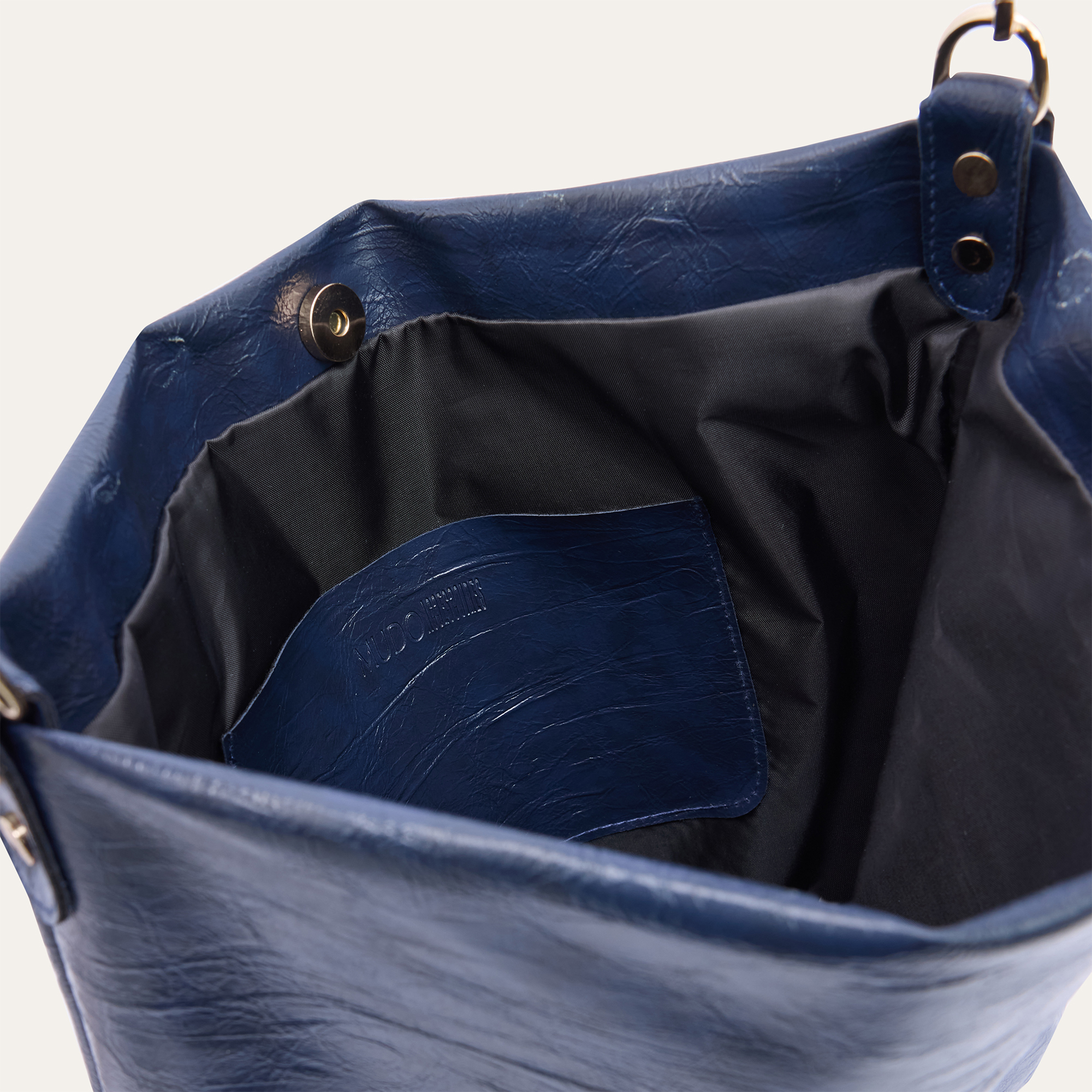 KIRIŞIK DERİ GÖRÜNÜMLÜ SHOPPER OMUZ ÇANTASI