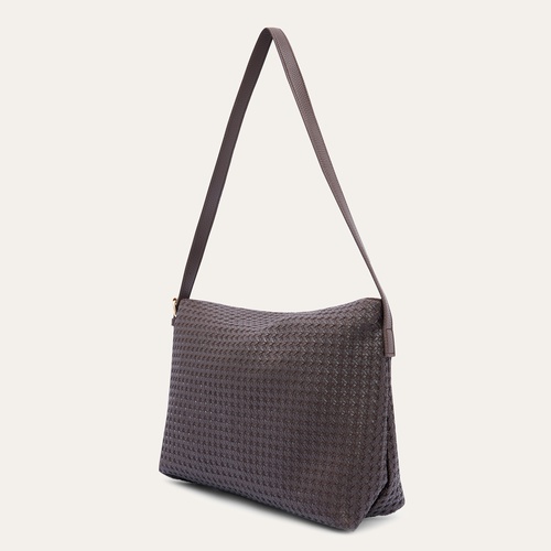  ÖRGÜ DOKULU OMUZ ÇANTASI