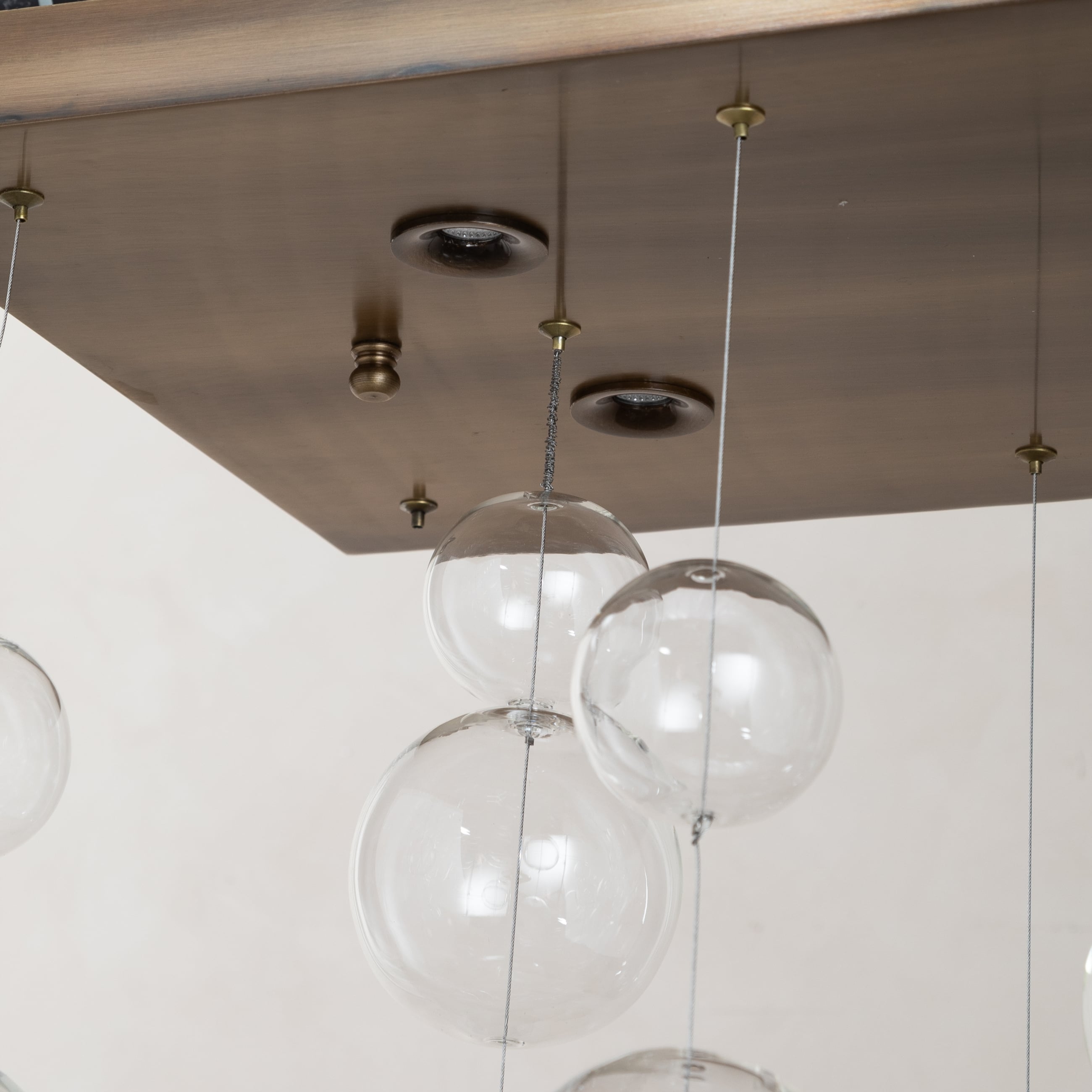 MIST M.ÜSTÜ AVİZE