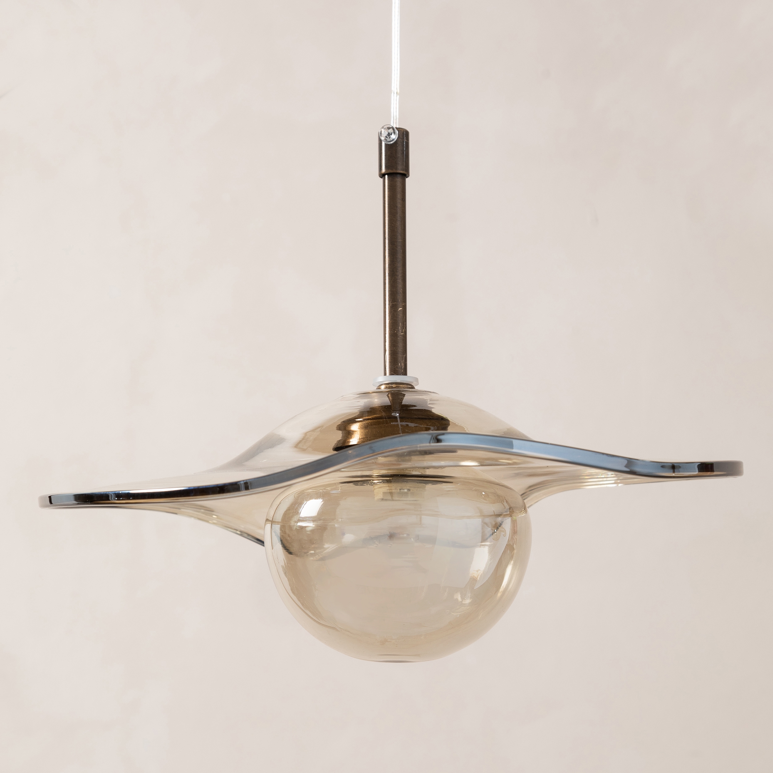 IRIS M.ÜSTÜ AVİZE