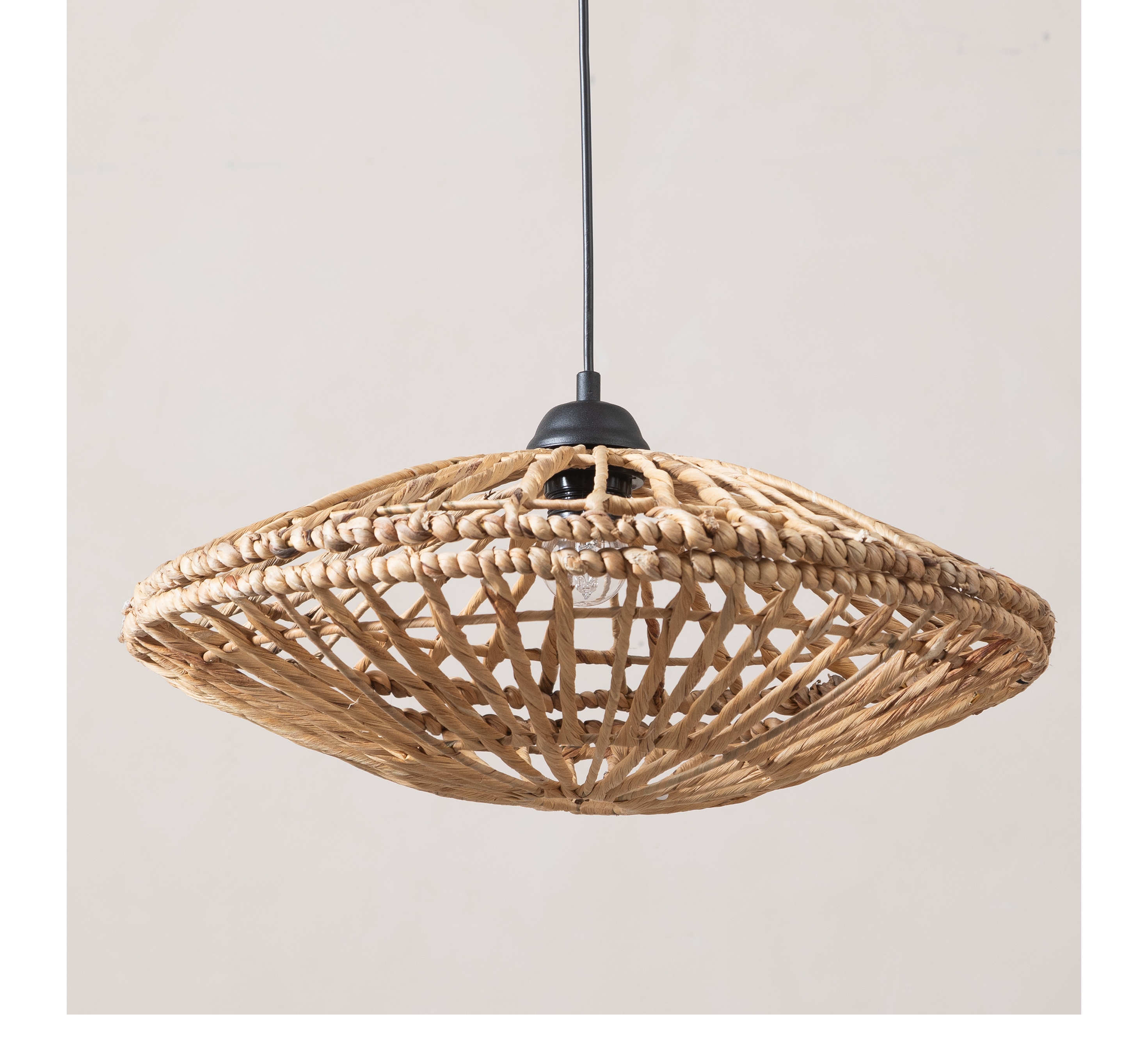 DELPHINE II RATTAN SARKIT