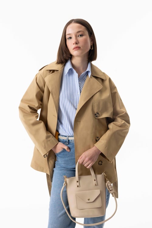  KUŞAKLI KRUVAZE KAPAMA KISA TRENÇKOT