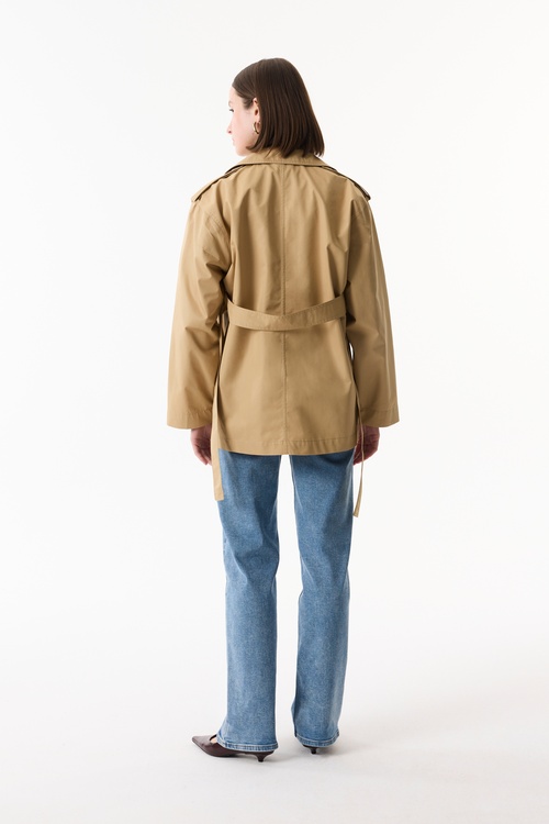  KUŞAKLI KRUVAZE KAPAMA KISA TRENÇKOT