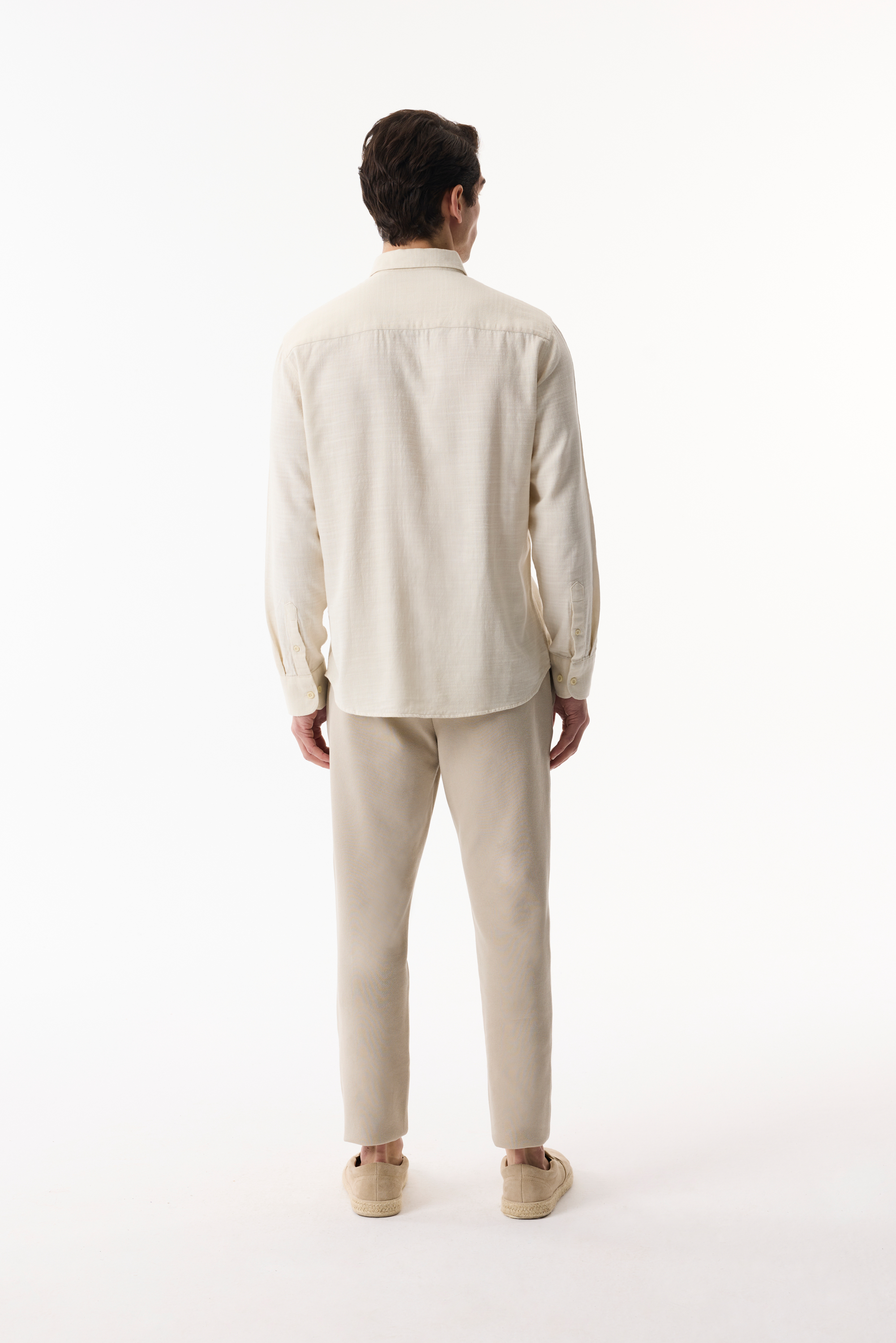 REGULAR FIT DÜĞMELİ YAKA UZUN KOLLU GÖMLEK