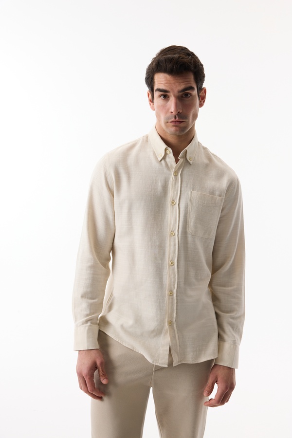 REGULAR FIT DÜĞMELİ YAKA UZUN KOLLU GÖMLEK