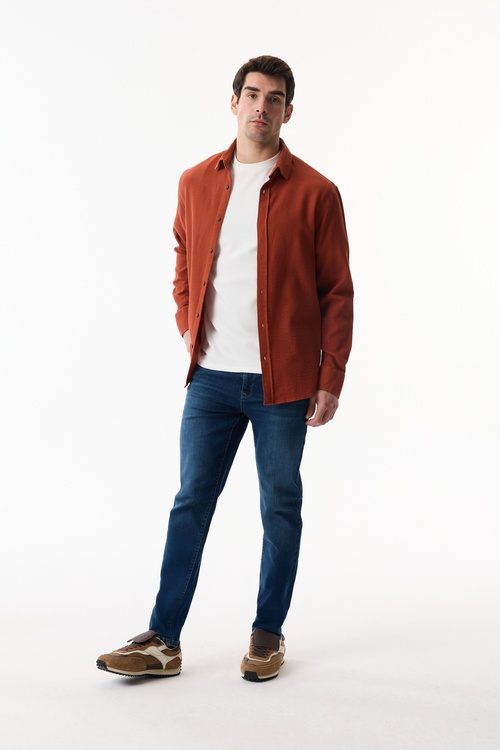  REGULAR FIT DOKULU UZUN KOLLU GÖMLEK