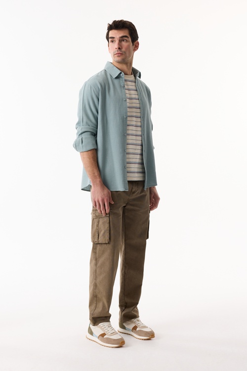  REGULAR FIT DOKULU UZUN KOLLU GÖMLEK